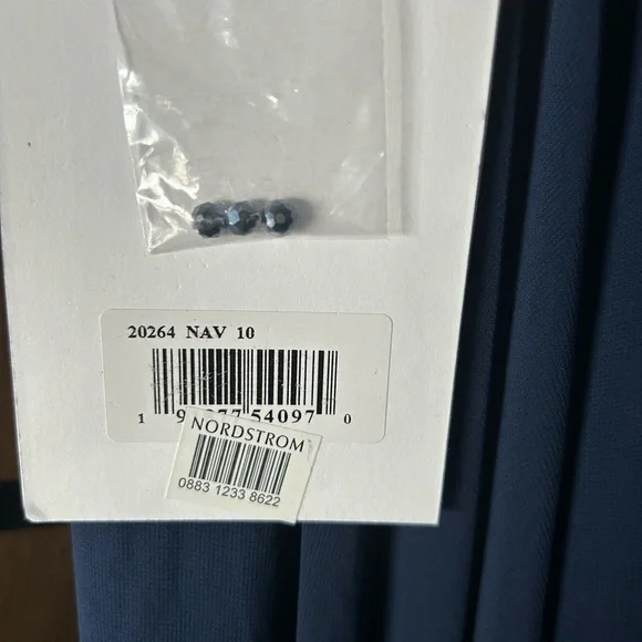 Mac Duggal 20264 NWT APPLIQUED CAP SLEEVE BODICE FLOWY GOWN - Picture 8 of 13